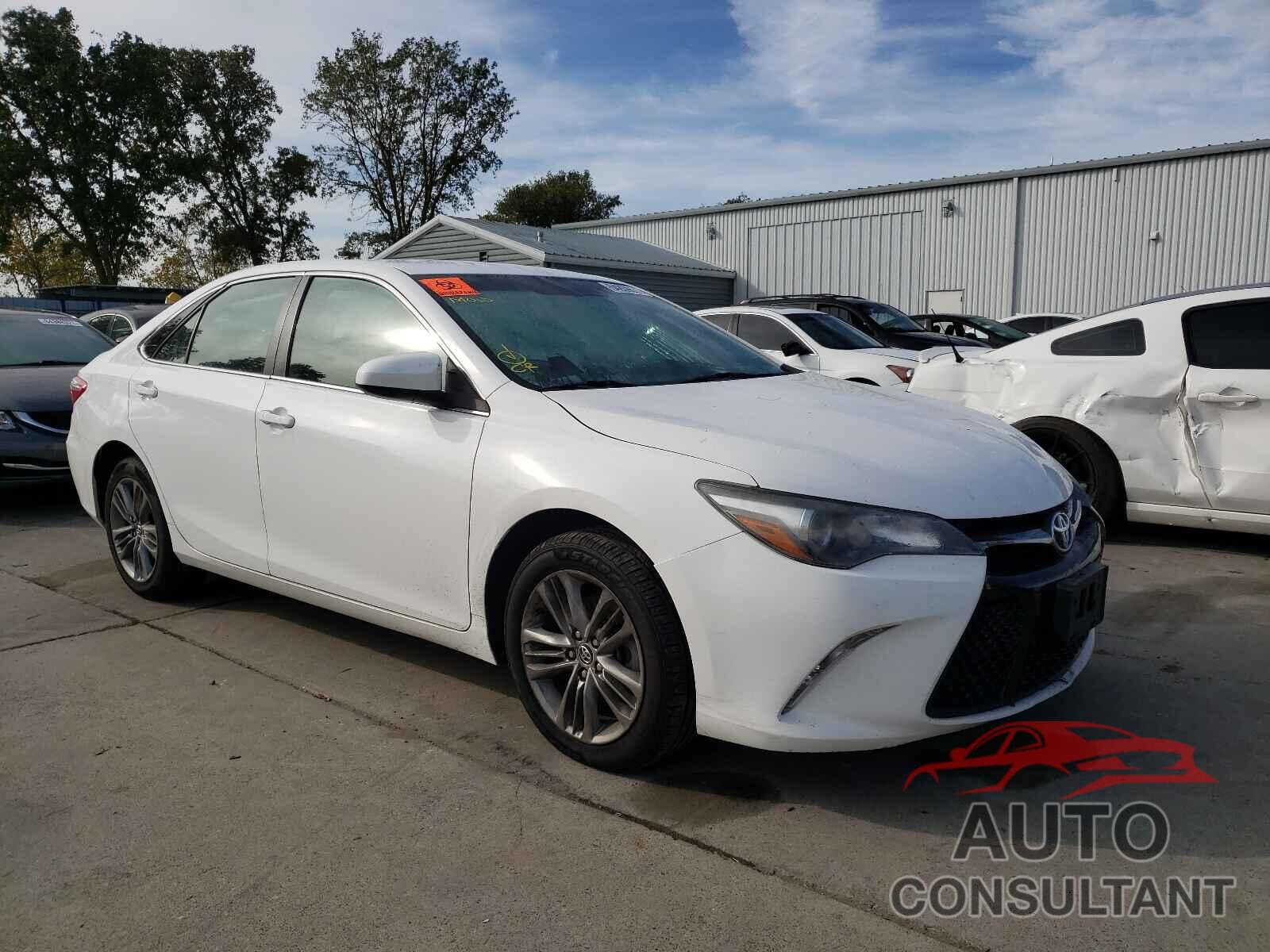 TOYOTA CAMRY 2016 - 4T1BF1FK2GU512086