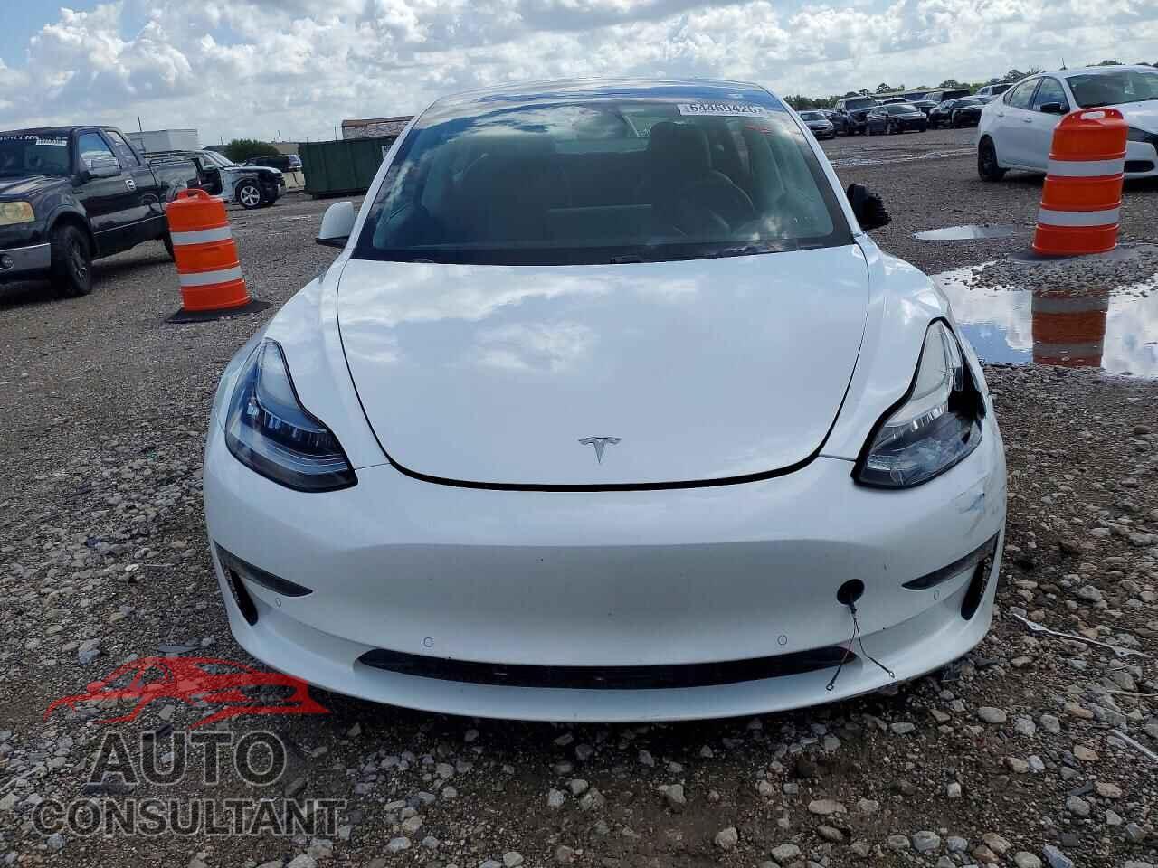 TESLA MODEL 3 2021 - 5YJ3E1EA2MF854226