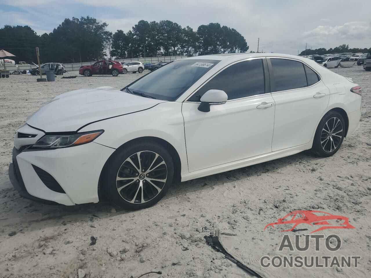 TOYOTA CAMRY 2018 - 4T1B11HK0JU538088