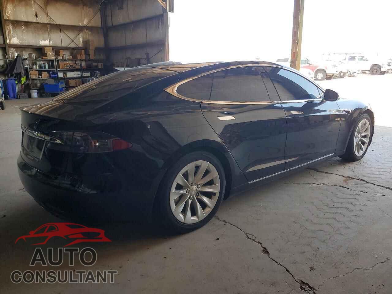 TESLA MODEL S 2018 - 5YJSA1E20JF293455