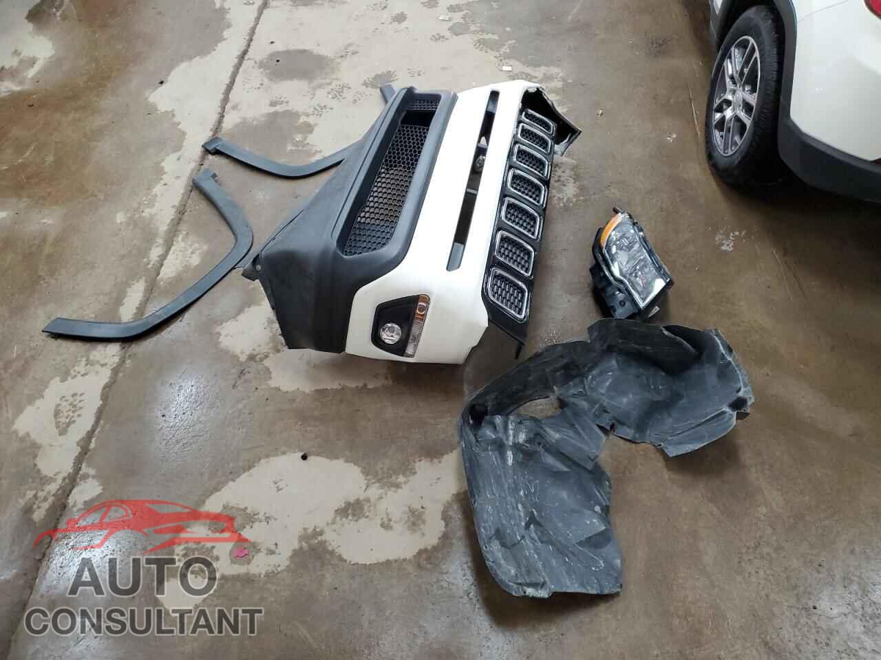 JEEP COMPASS 2020 - 3C4NJDBB2LT228095