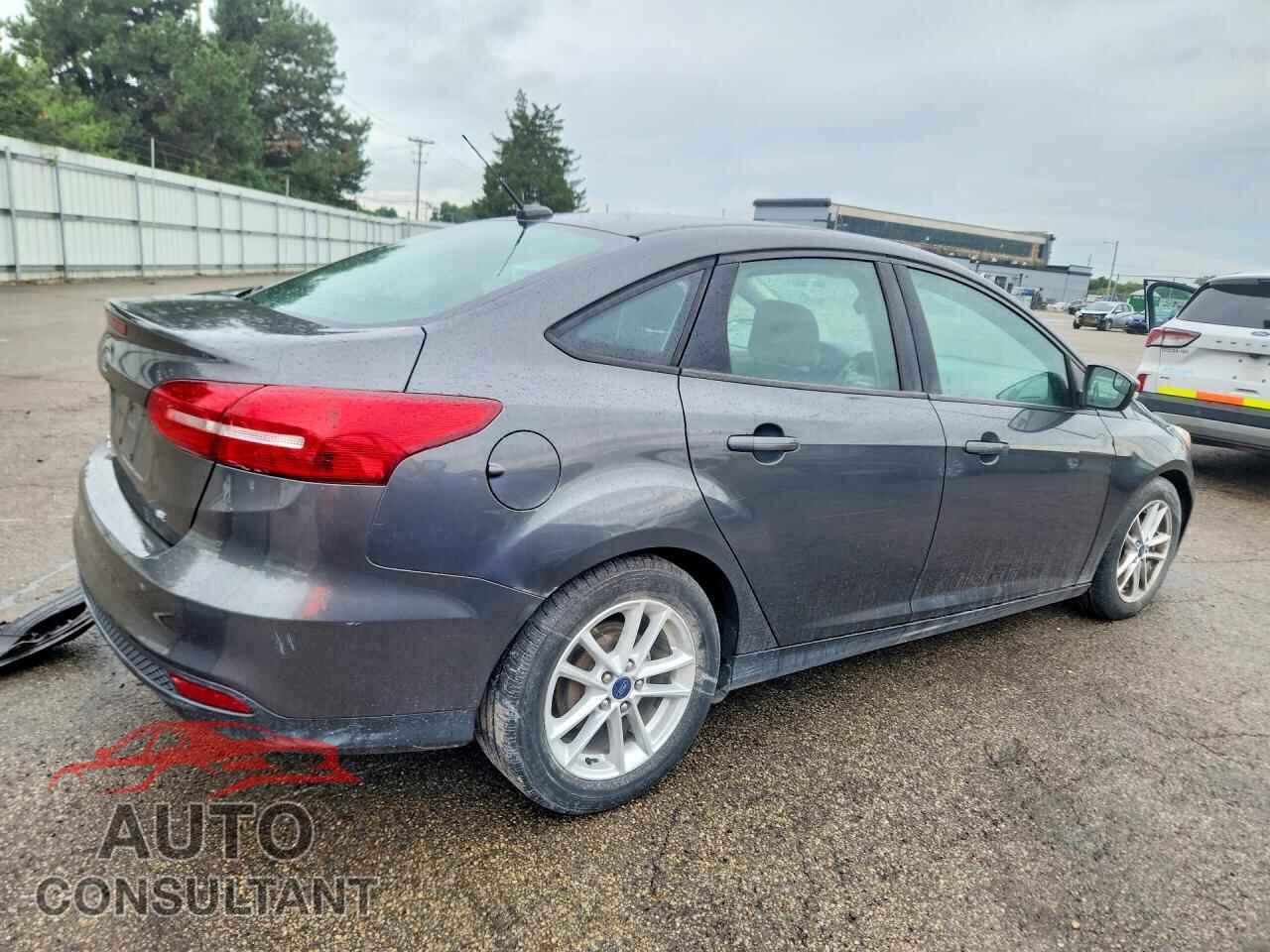 FORD FOCUS 2017 - 1FADP3F22HL268054