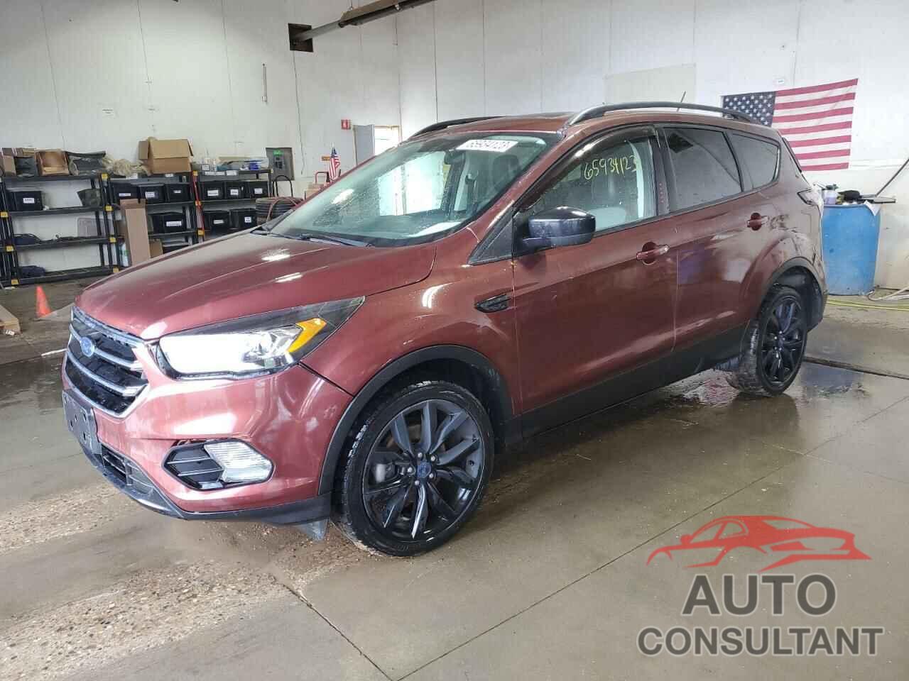 FORD ESCAPE 2018 - 1FMCU0GD8JUB31886