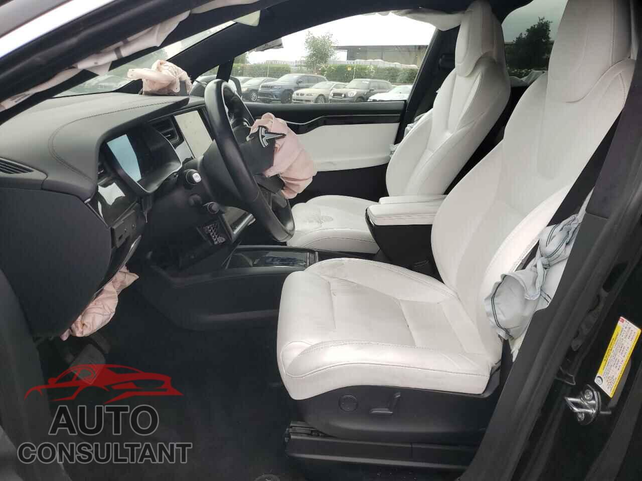 TESLA MODEL X 2019 - 5YJXCBE21KF153146