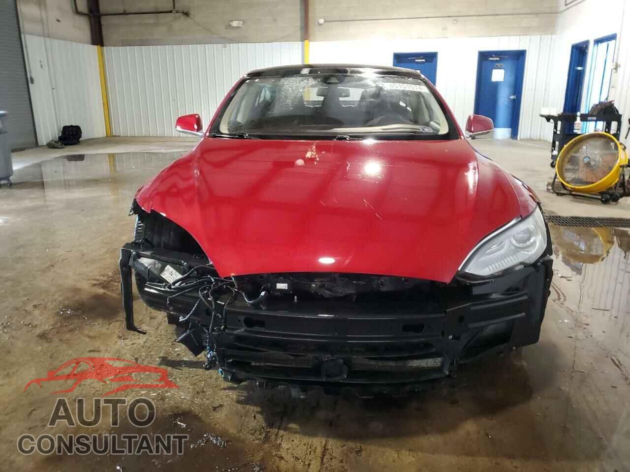 TESLA MODEL S 2015 - 5YJSA1E27FF119910