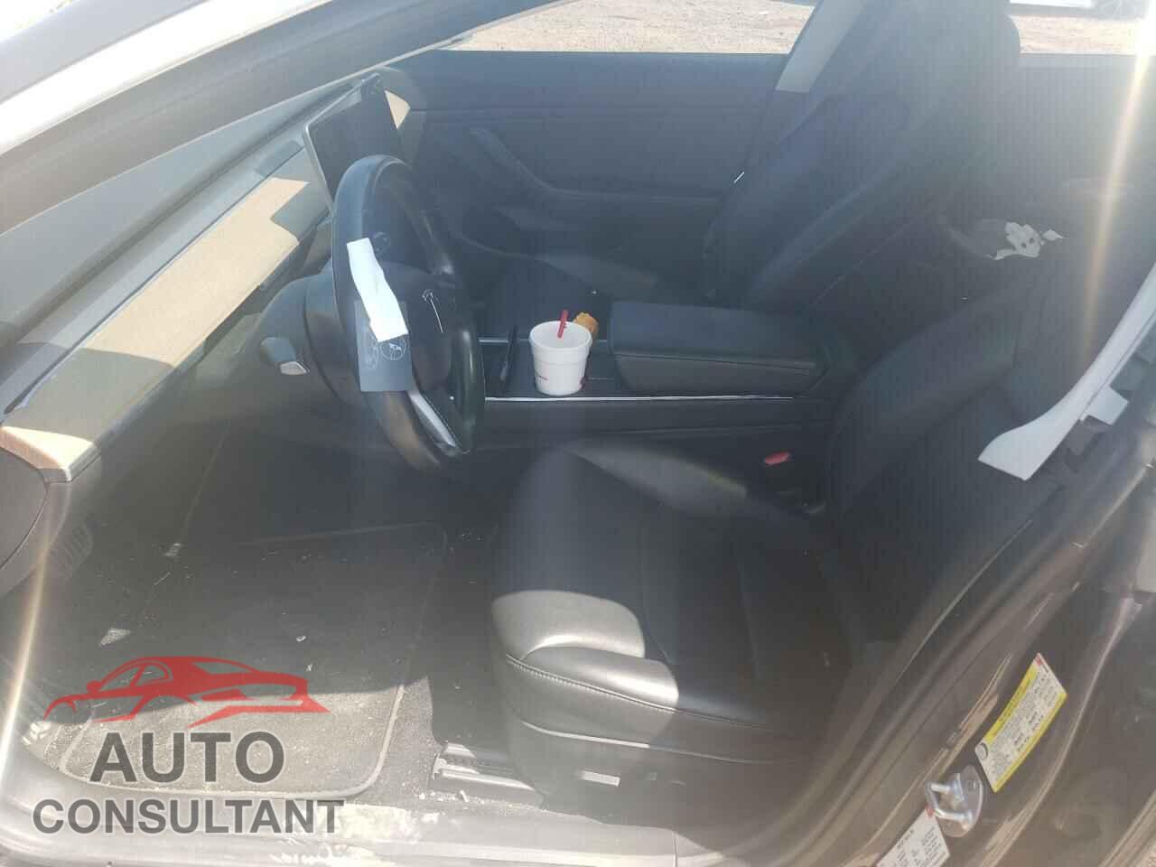 TESLA MODEL 3 2018 - 5YJ3E1EA7JF047096
