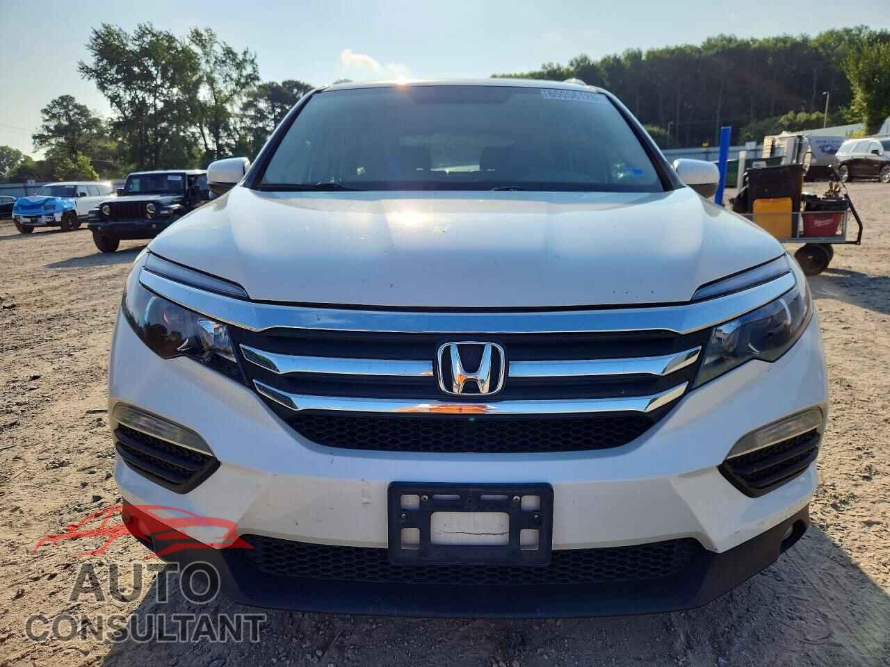 HONDA PILOT 2017 - 5FNYF5H55HB006484