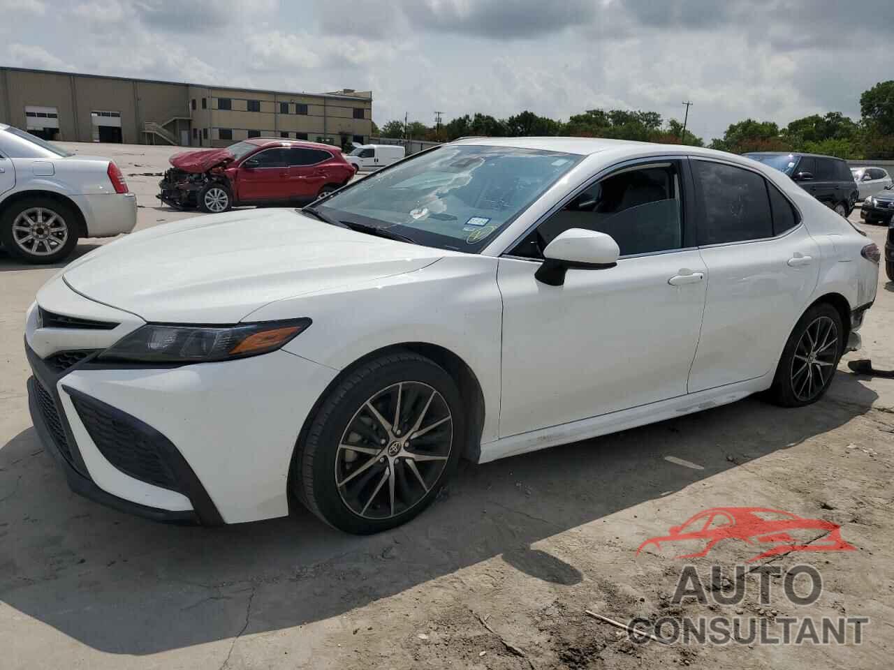 TOYOTA CAMRY 2021 - 4T1G11AK3MU602743