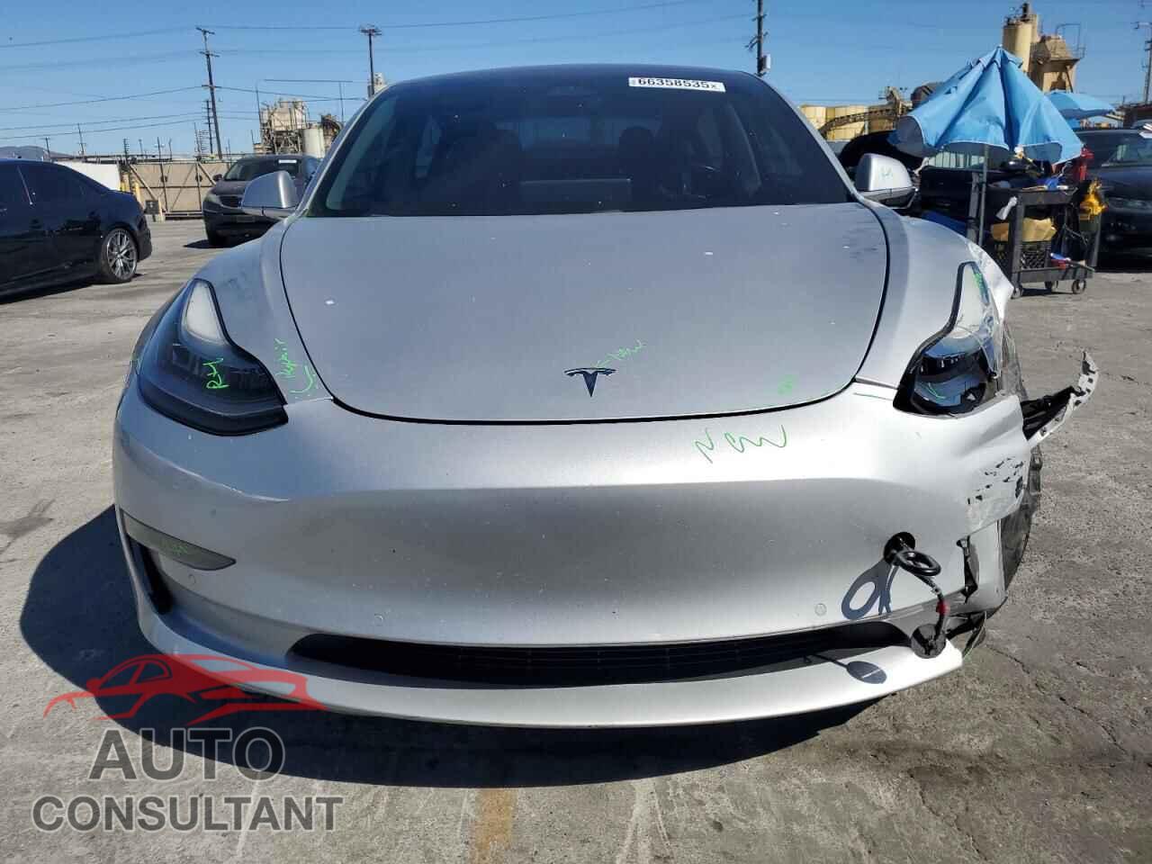 TESLA MODEL 3 2018 - 5YJ3E1EA8JF043963