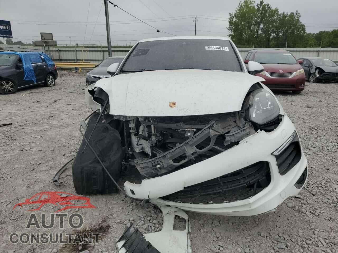 PORSCHE CAYENNE 2017 - WP1AA2A20HKA81920