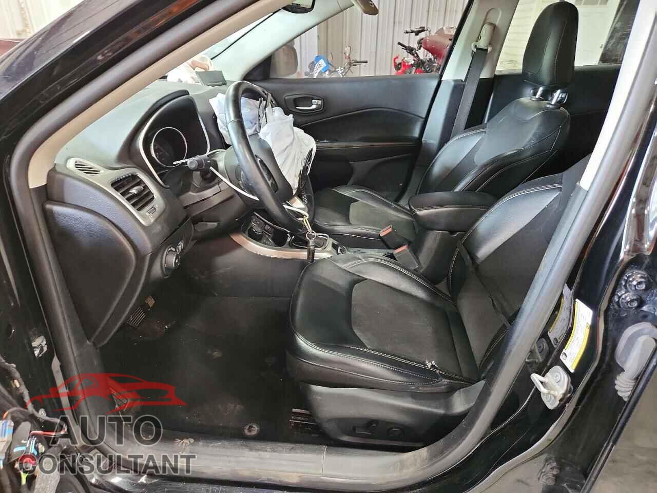 JEEP COMPASS 2020 - 3C4NJDBB4LT239695
