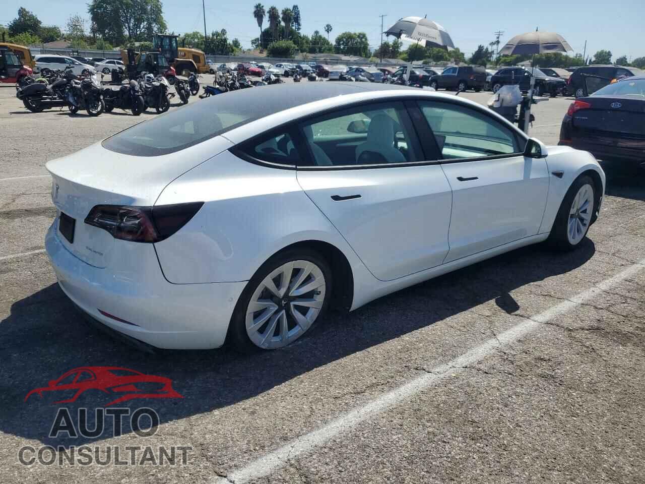 TESLA MODEL 3 2022 - 5YJ3E1EB7NF299672