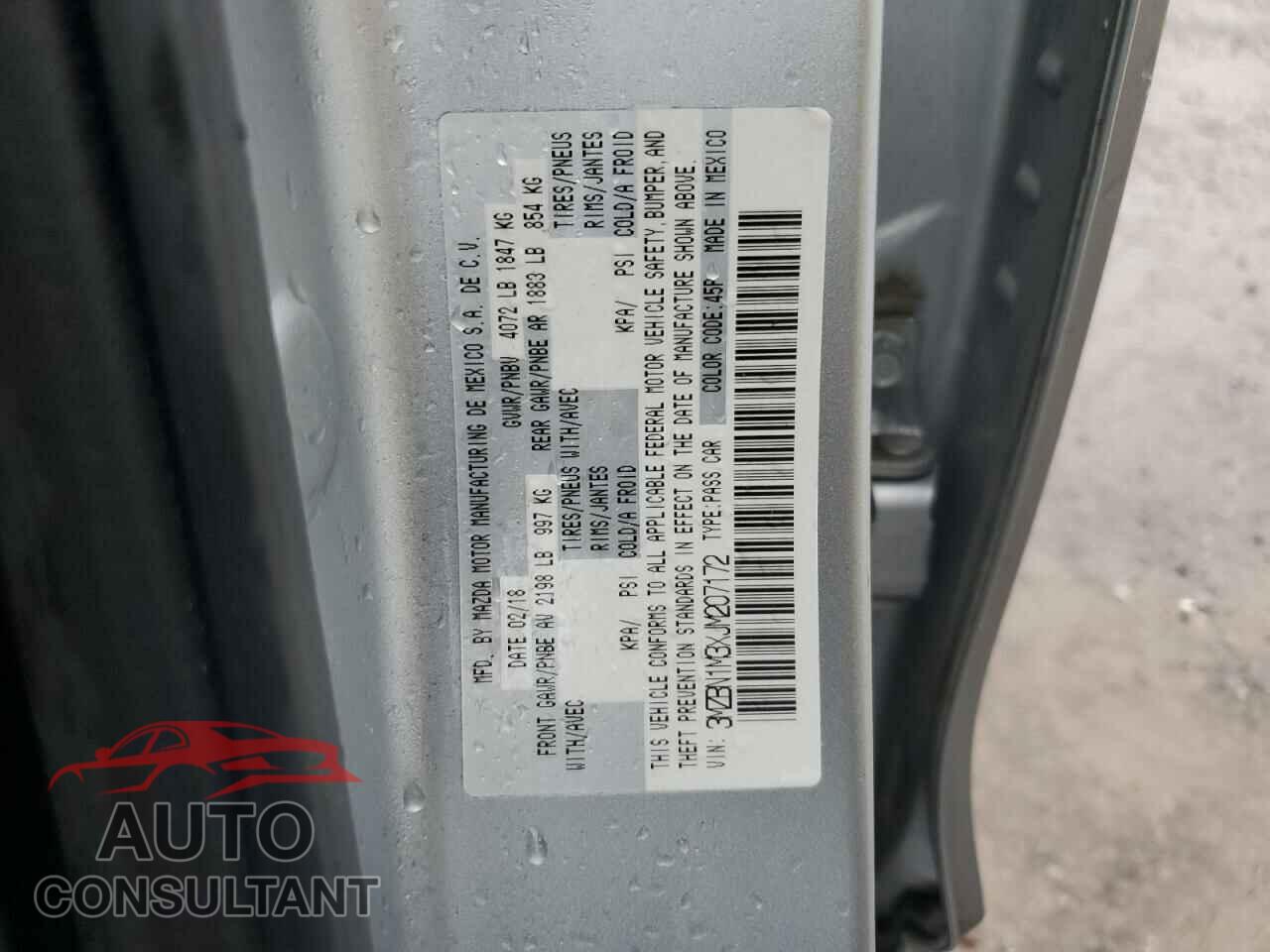 MAZDA 3 2018 - 3MZBN1M3XJM207172