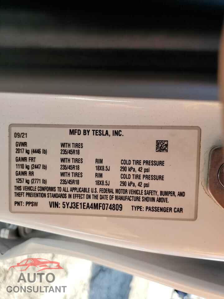 TESLA MODEL 3 2021 - 5YJ3E1EA4MF074809