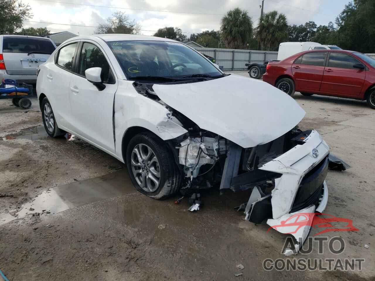 TOYOTA YARIS 2018 - 3MYDLBYV4JY321293
