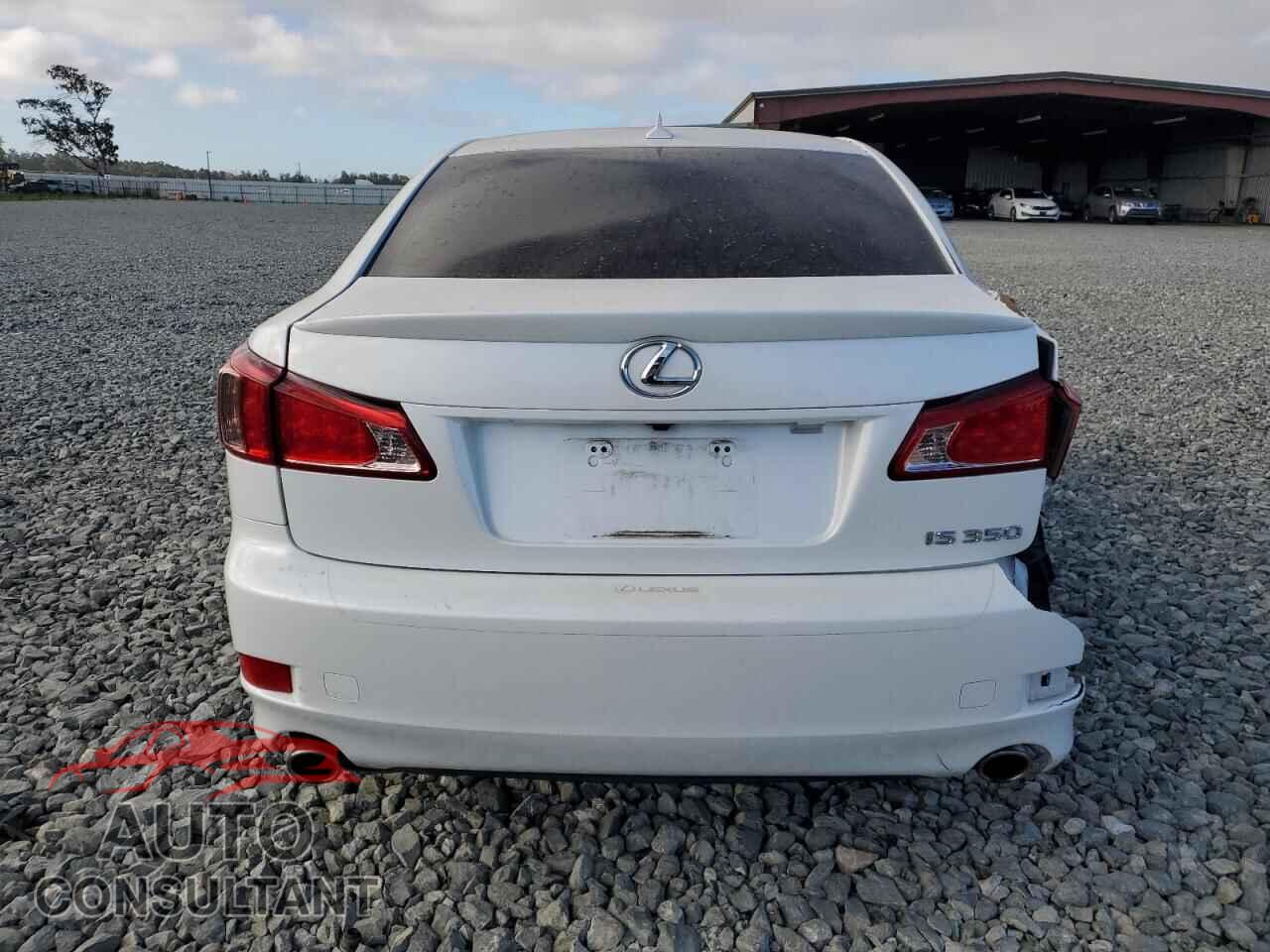 LEXUS IS 2012 - JTHBE5C25C5030590