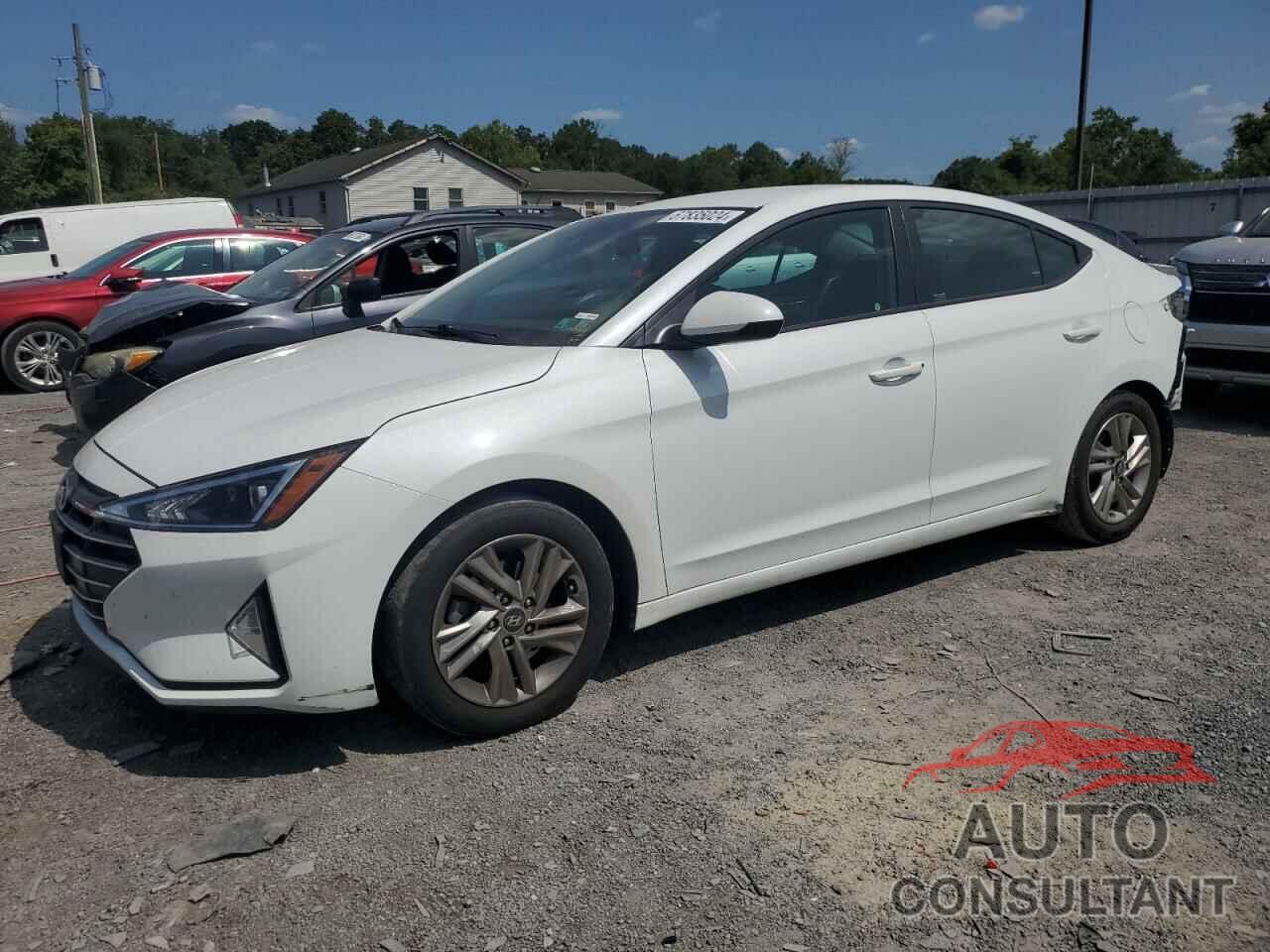 HYUNDAI ELANTRA 2019 - 5NPD84LF0KH407355