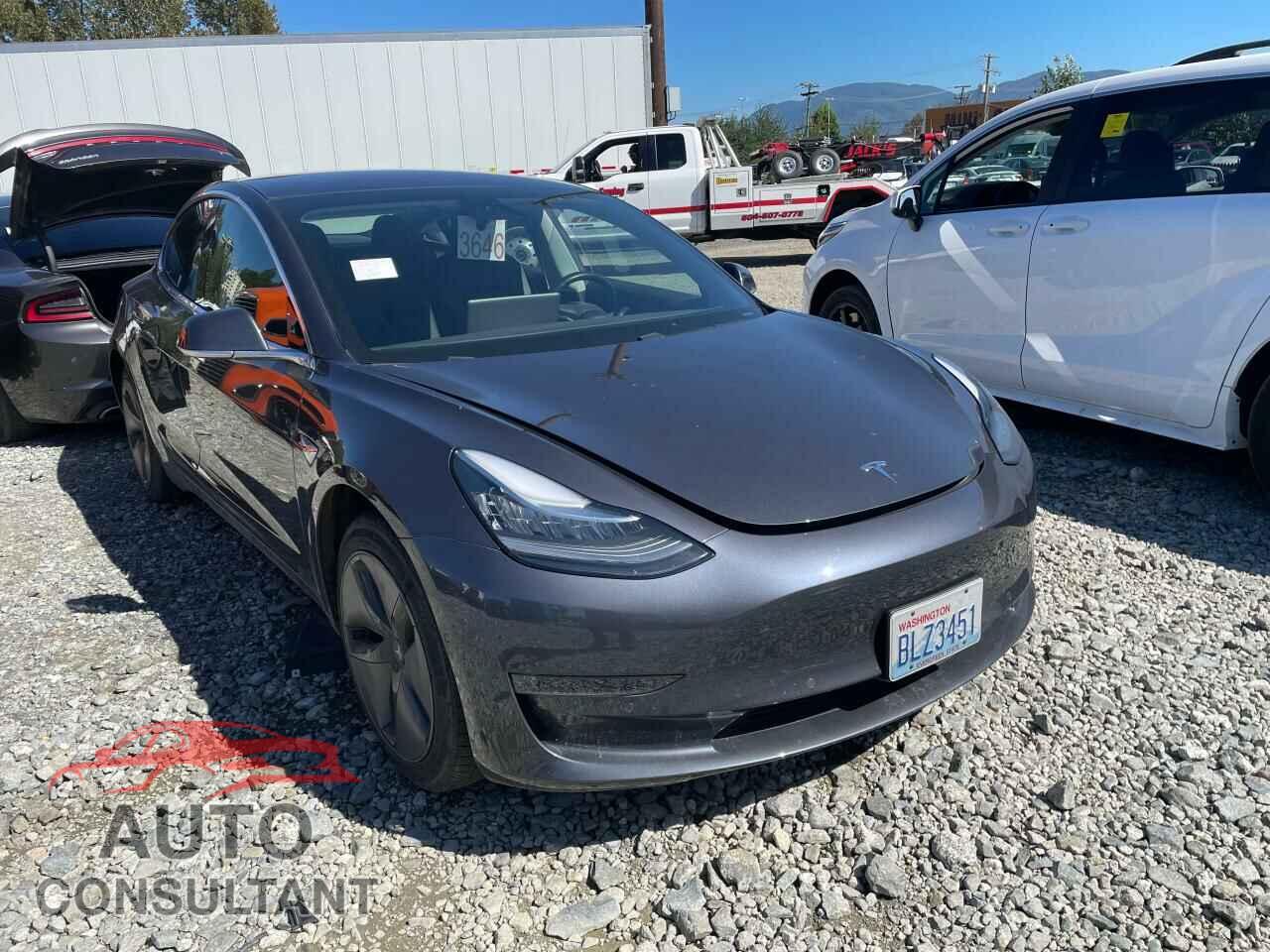 TESLA MODEL 3 2018 - 5YJ3E1EAXJF101569