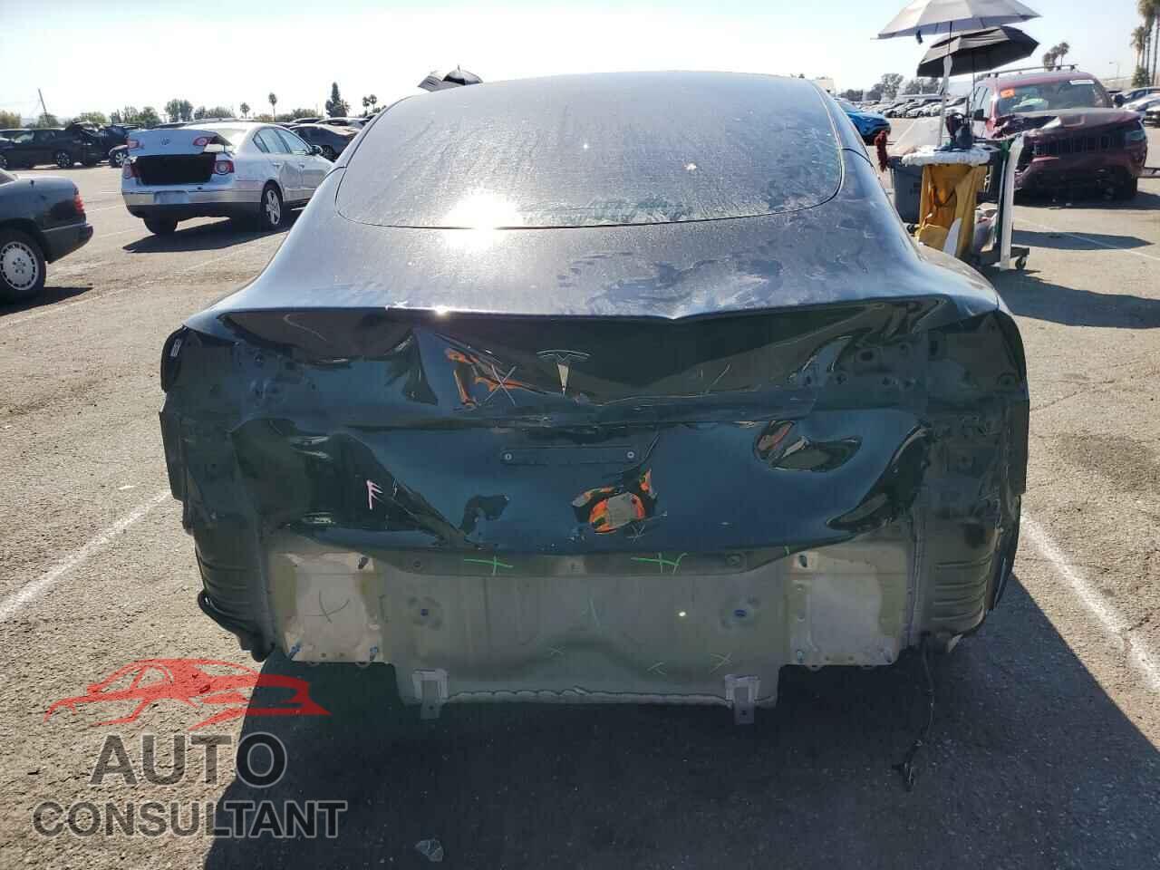 TESLA MODEL 3 2023 - 5YJ3E1EA5PF483227