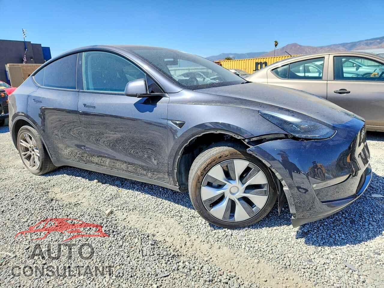 TESLA MODEL Y 2024 - 7SAYGAEE8RF004114