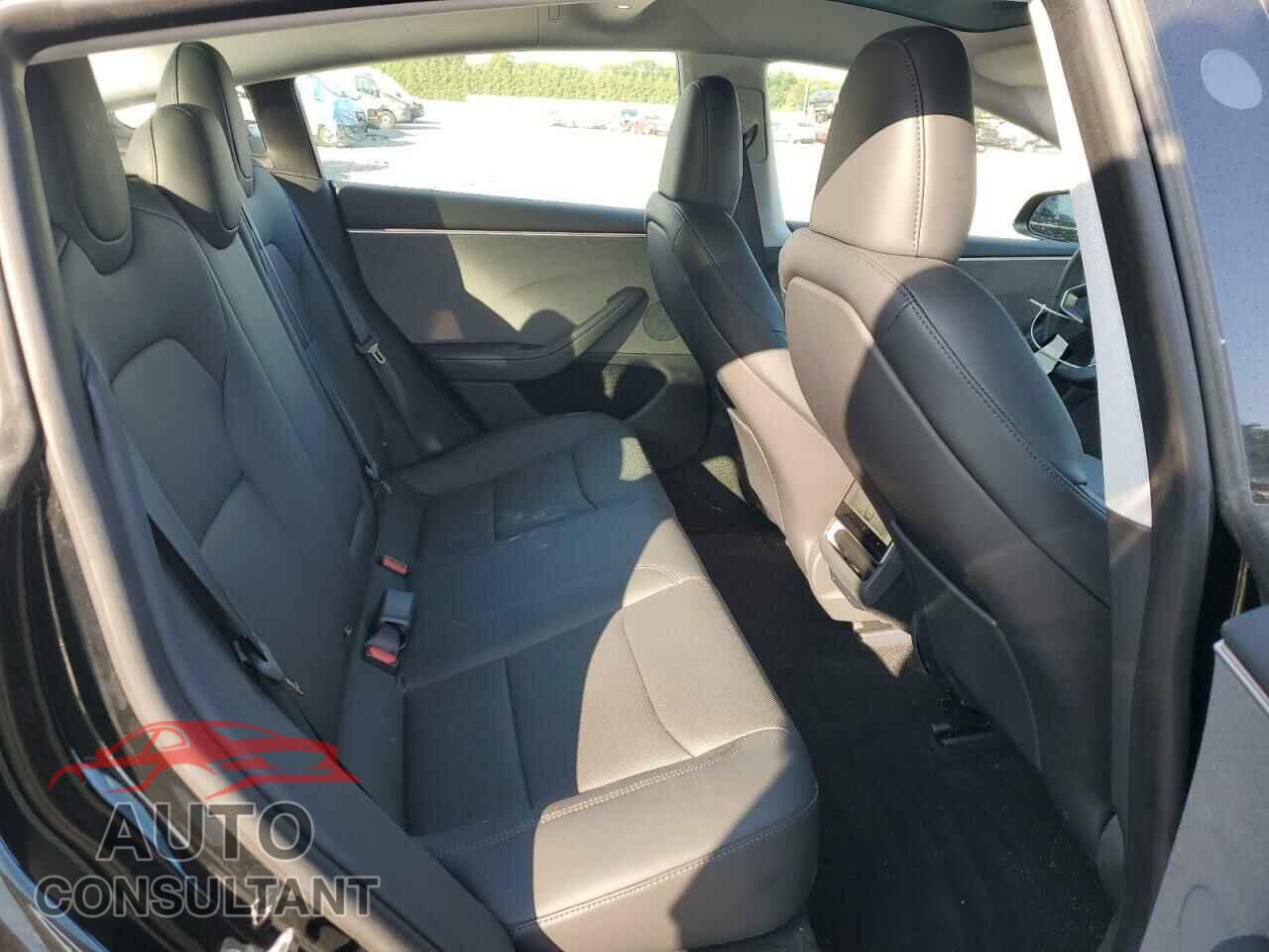 TESLA MODEL 3 2024 - 5YJ3E1EA9RF721793