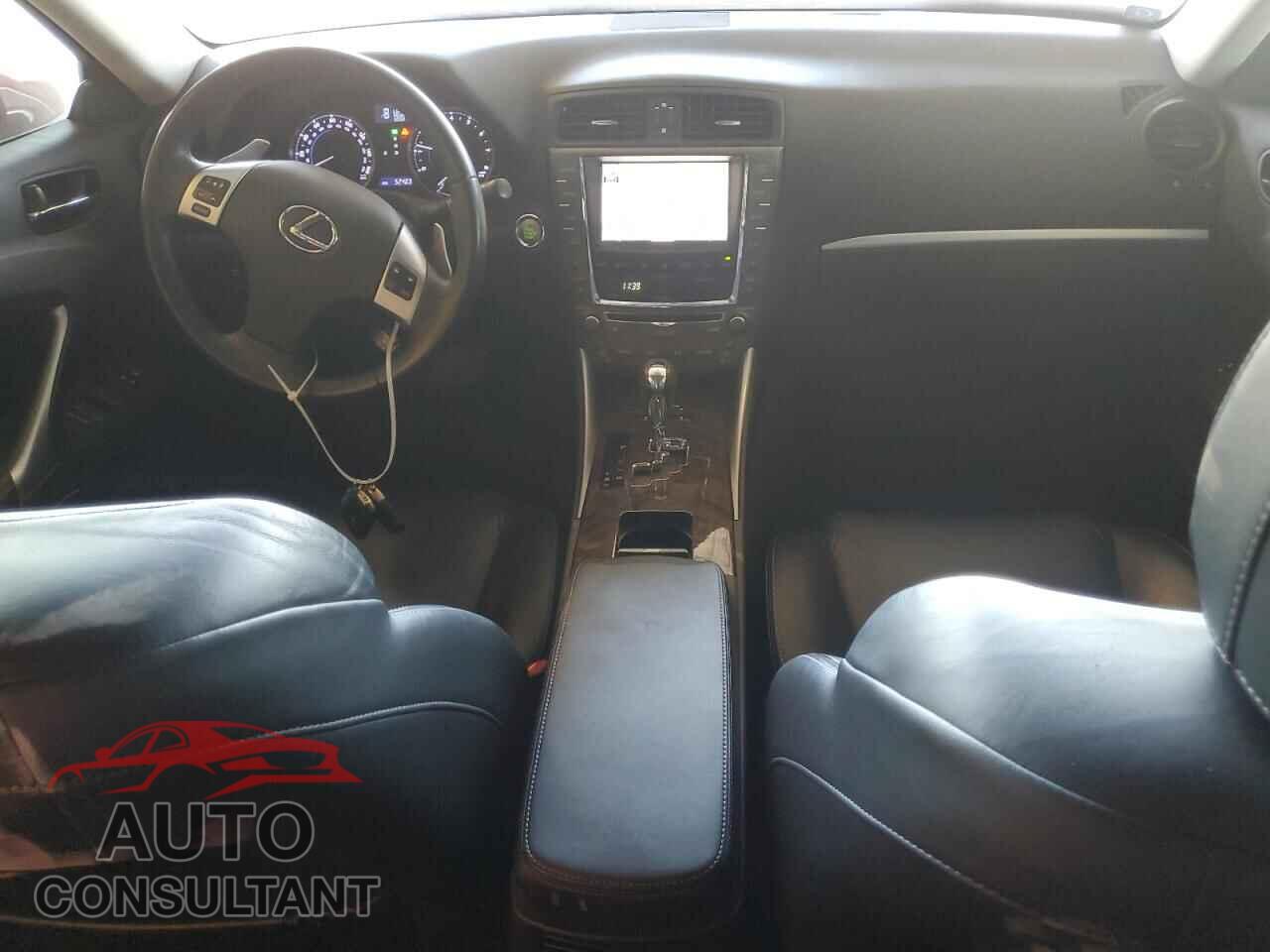 LEXUS IS 2012 - JTHBF5C23C5177018
