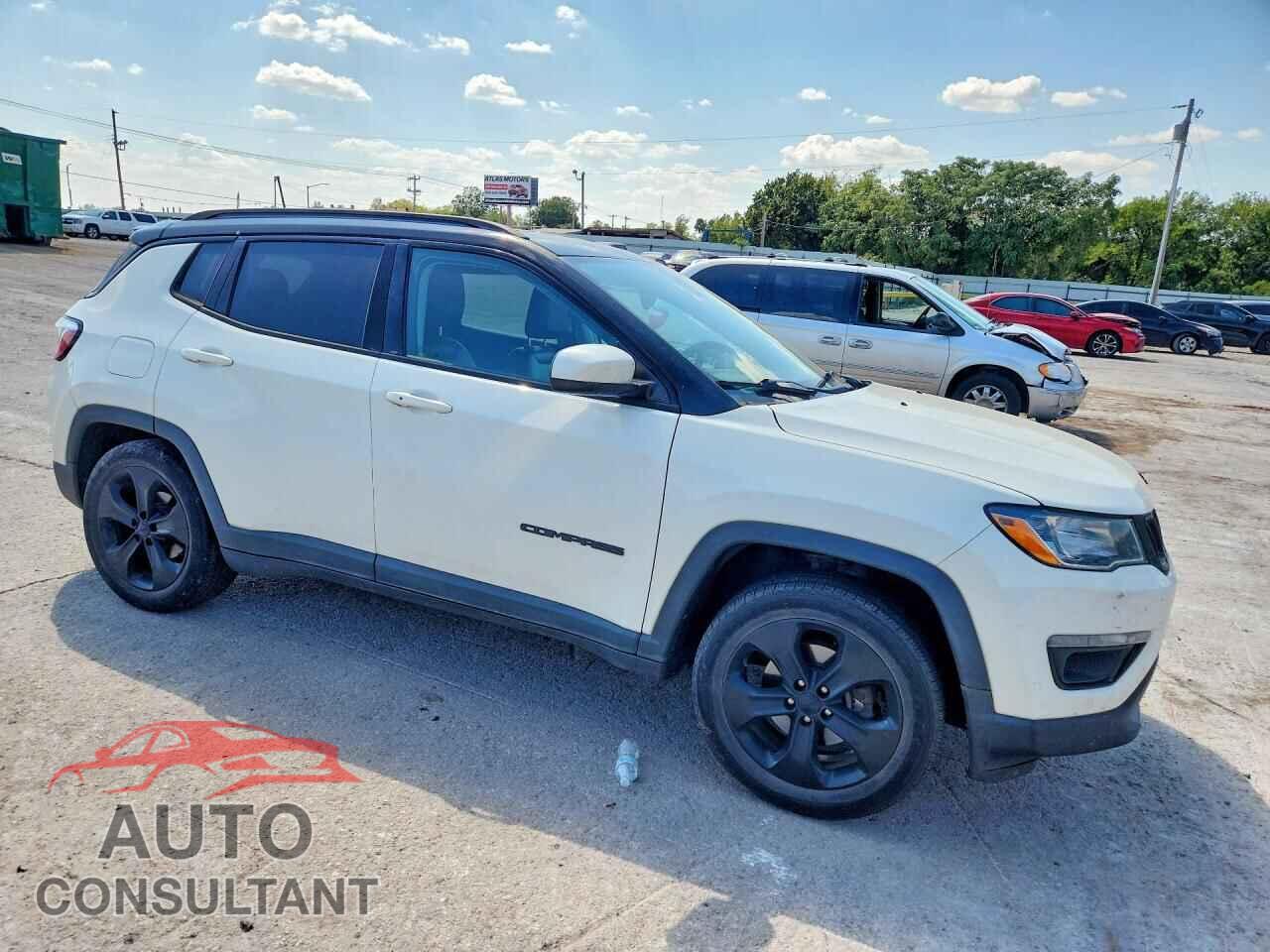 JEEP COMPASS 2018 - 3C4NJCBB1JT300377