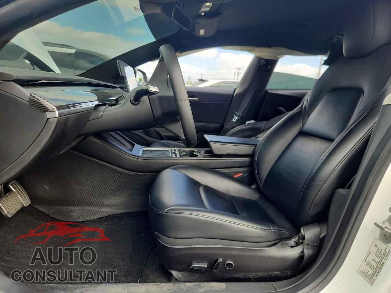 TESLA MODEL 3 2022 - 5YJ3E1EA2NF155177