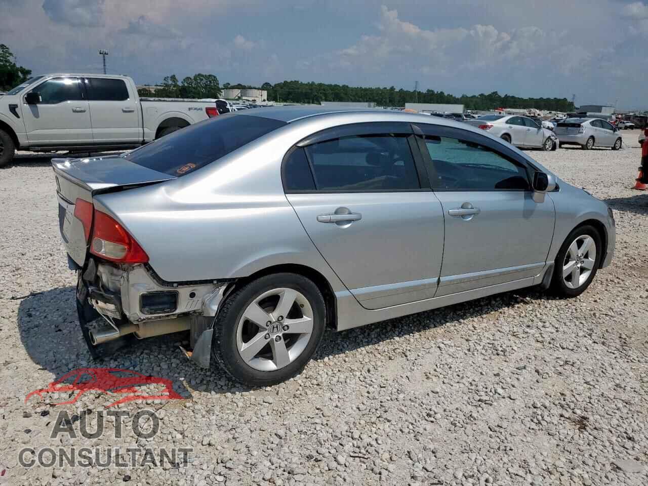 HONDA CIVIC 2009 - 19XFA15629E020846