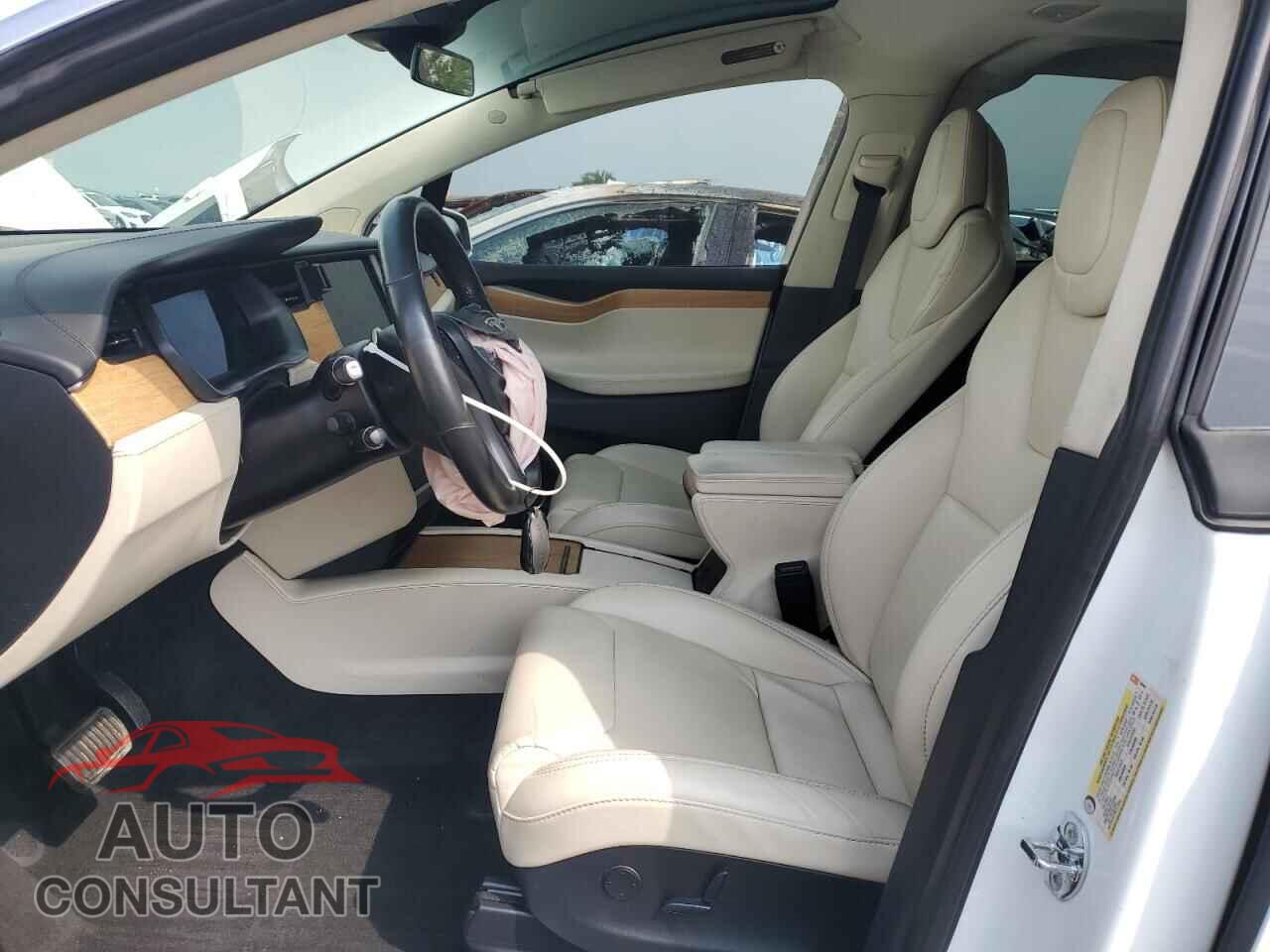 TESLA MODEL X 2018 - 5YJXCDE27JF136085