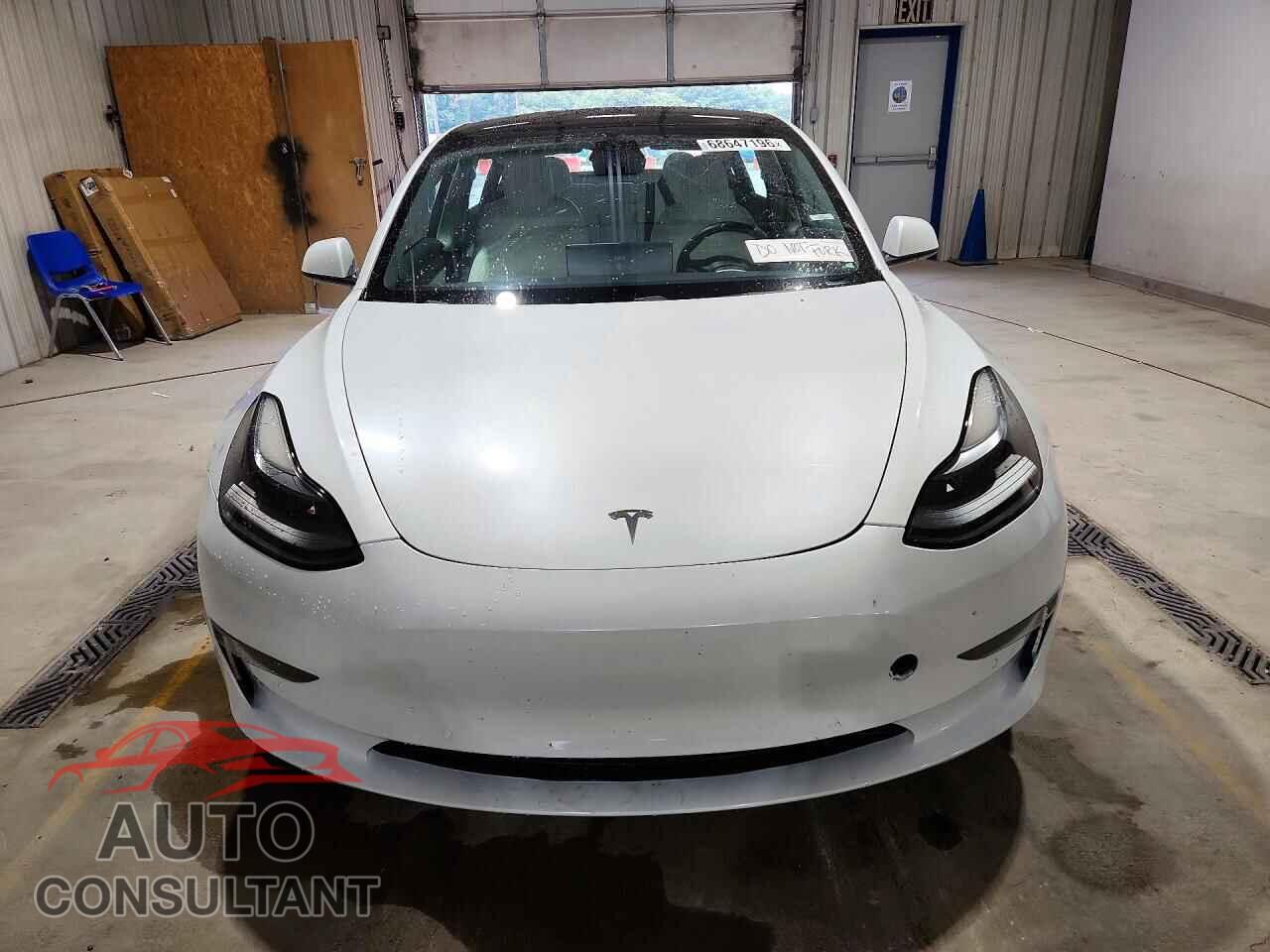 TESLA MODEL 3 2021 - 5YJ3E1EAXMF851817