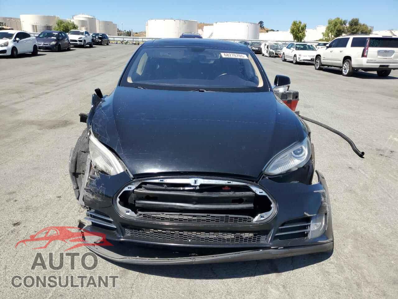 TESLA MODEL S 2013 - 5YJSA1CG1DFP09208
