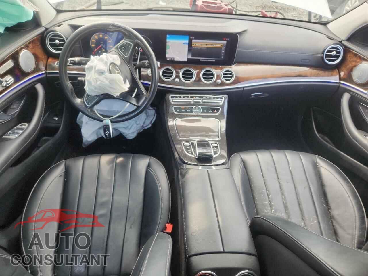 MERCEDES-BENZ E-CLASS 2017 - WDDZF4KB2HA208565