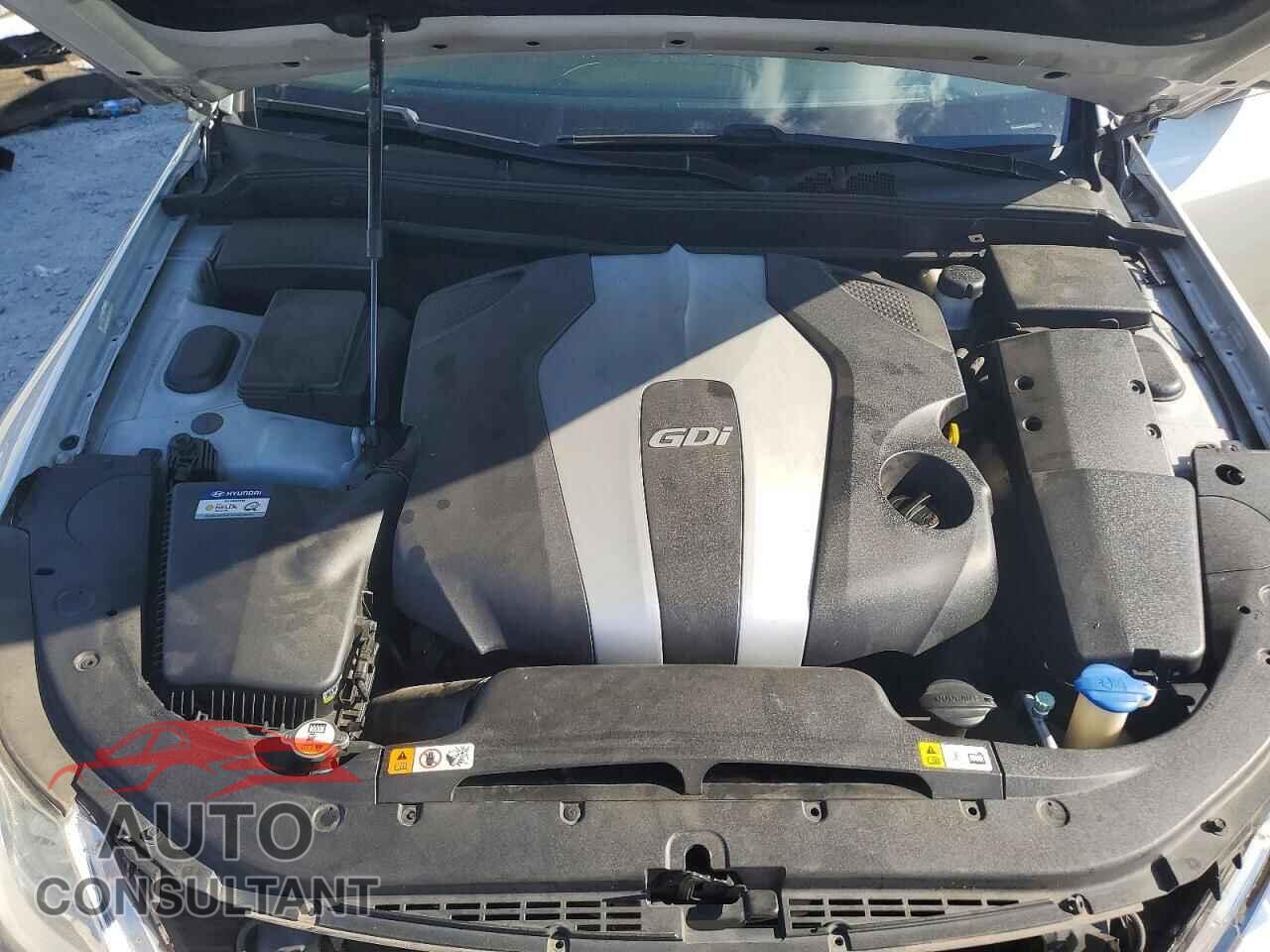 HYUNDAI GENESIS 2012 - KMHGC4DD7CU204717