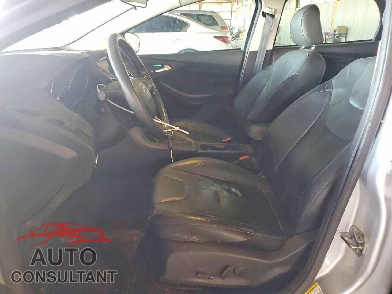 FORD FOCUS 2016 - 1FADP3F21GL254449