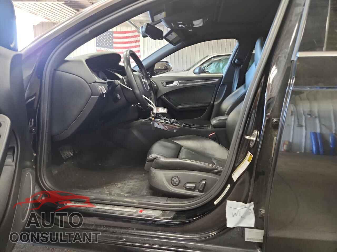 AUDI S4/RS4 2012 - WAUKGAFL4CA020047
