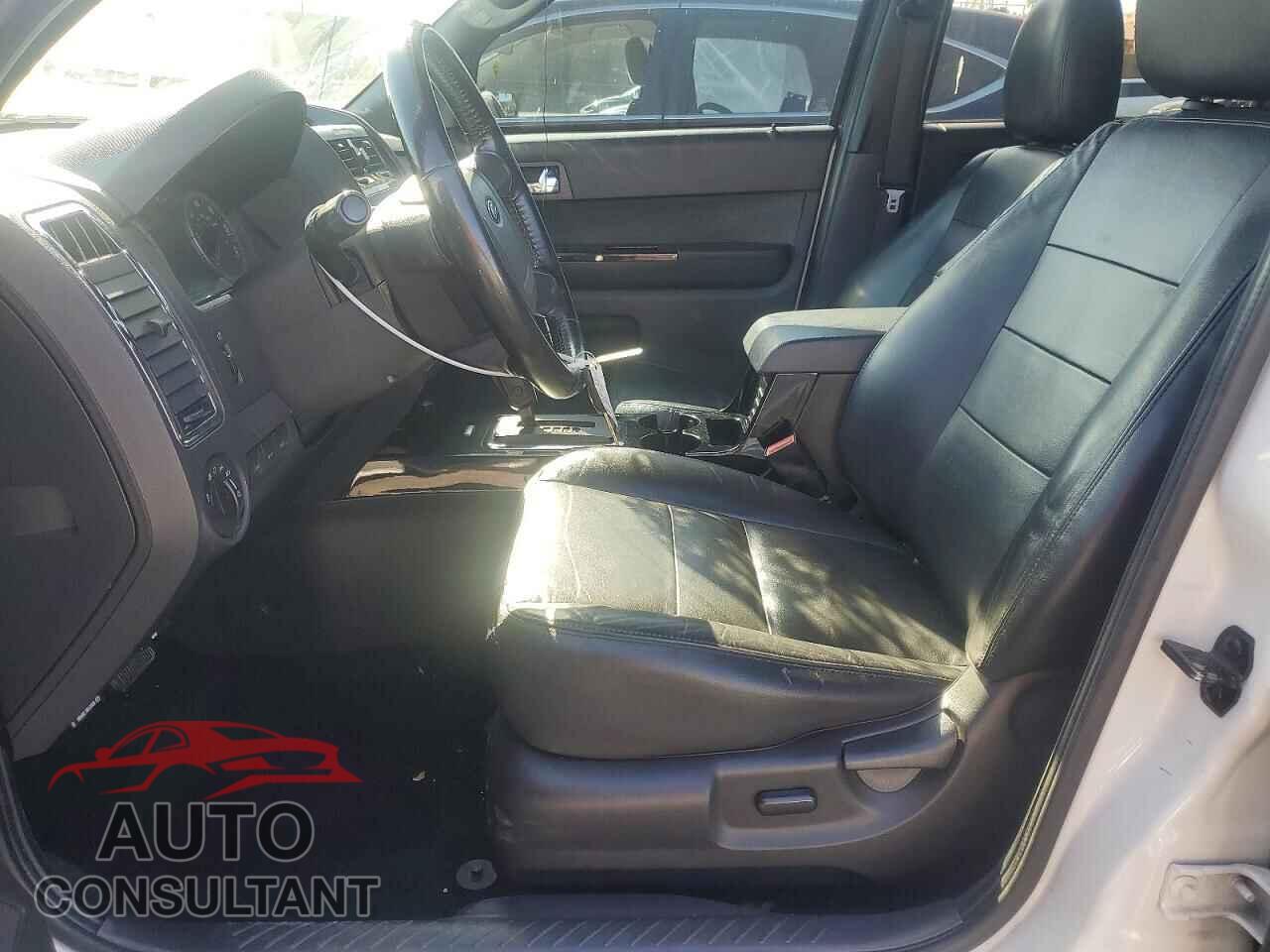 FORD ESCAPE 2011 - 1FMCU0E72BKC63634