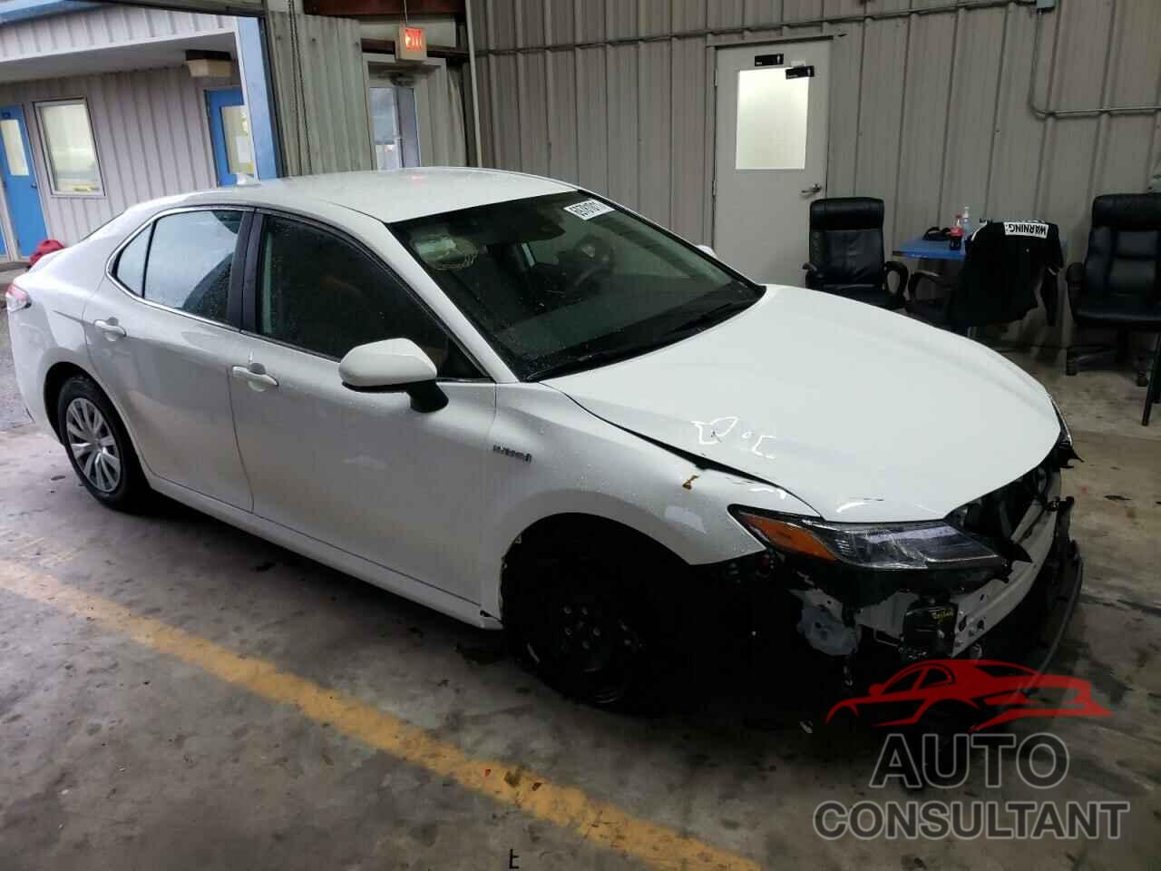 TOYOTA CAMRY 2021 - 4T1C31AK6MU555328
