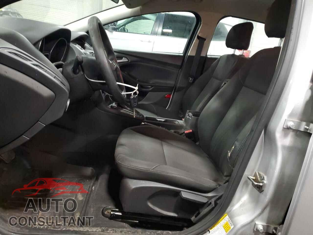 FORD FOCUS 2016 - 1FADP3F23GL246191