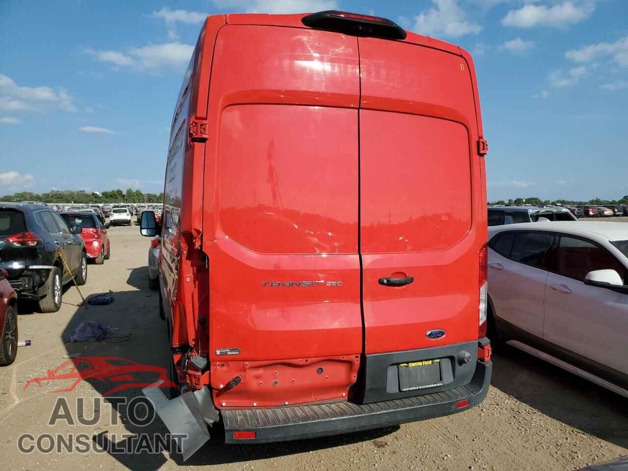 FORD TRANSIT 2018 - 1FTYR2XM4JKB20001