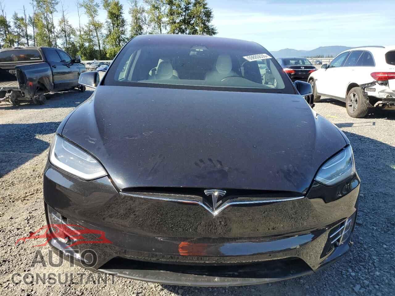 TESLA MODEL X 2018 - 5YJXCBE43JF125929