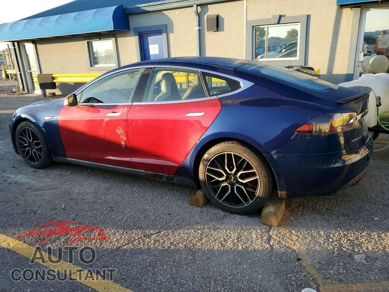 TESLA MODEL S 2015 - 5YJSA1E45FF112083