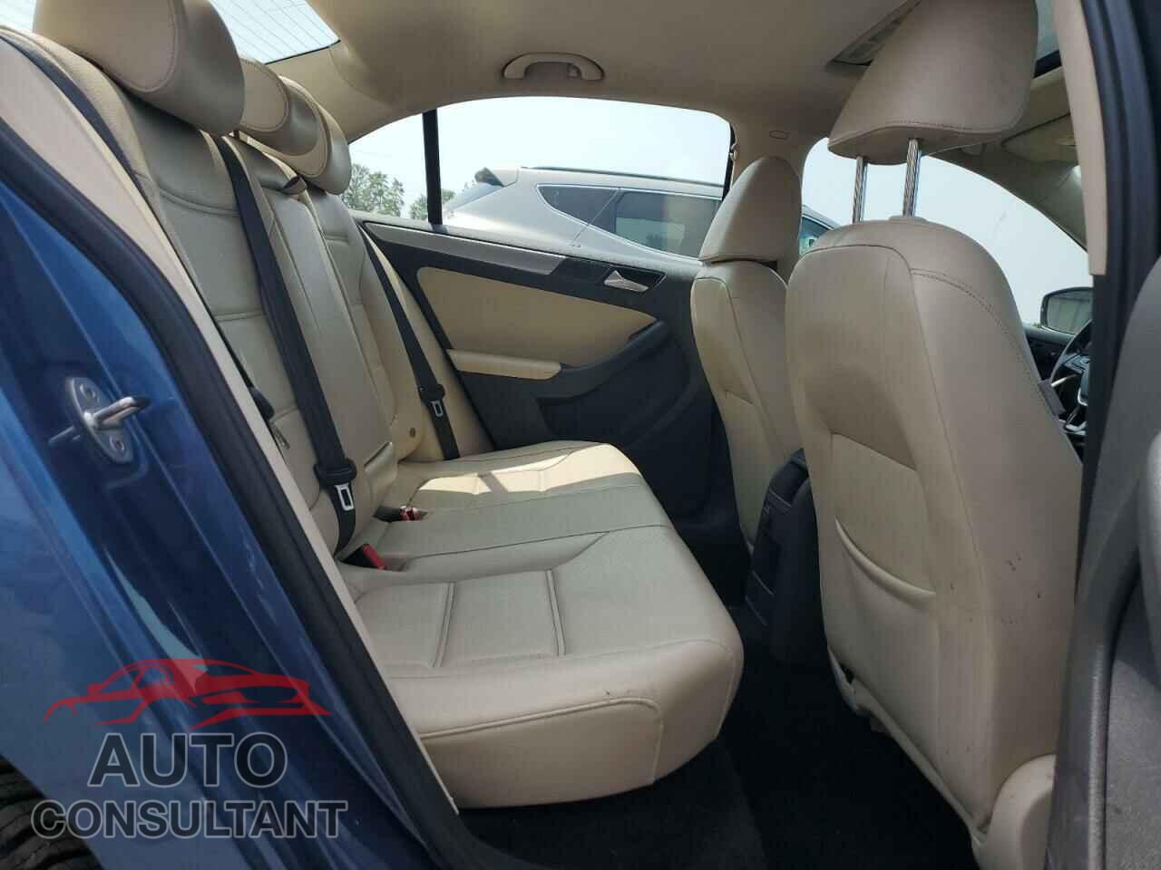 VOLKSWAGEN JETTA 2017 - 3VWDB7AJ0HM387683