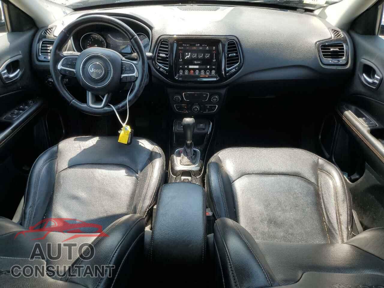 JEEP COMPASS 2020 - 3C4NJCCB7LT211205