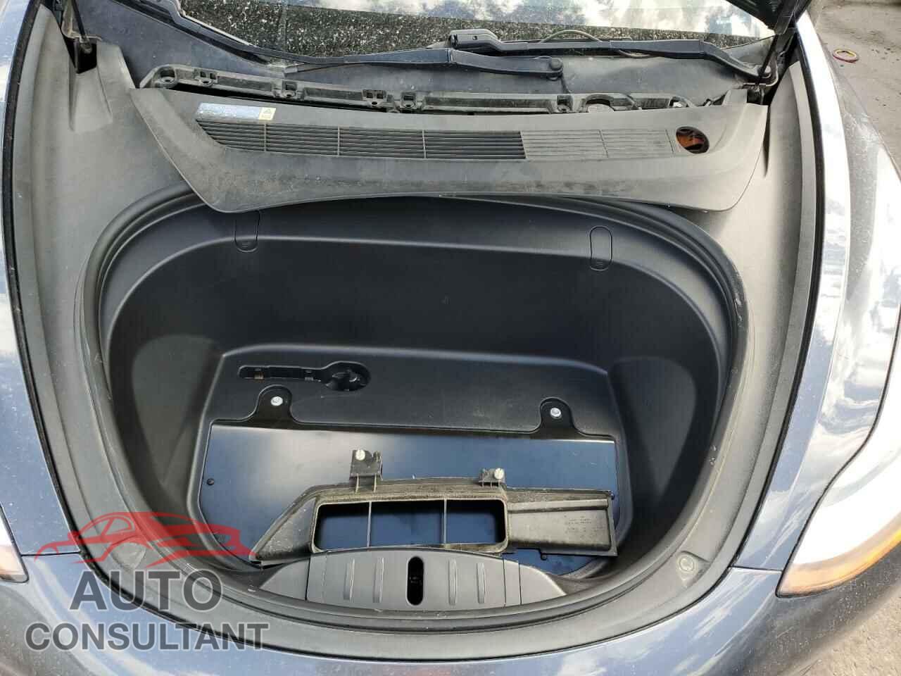 TESLA MODEL 3 2018 - 5YJ3E1EA9JF028159