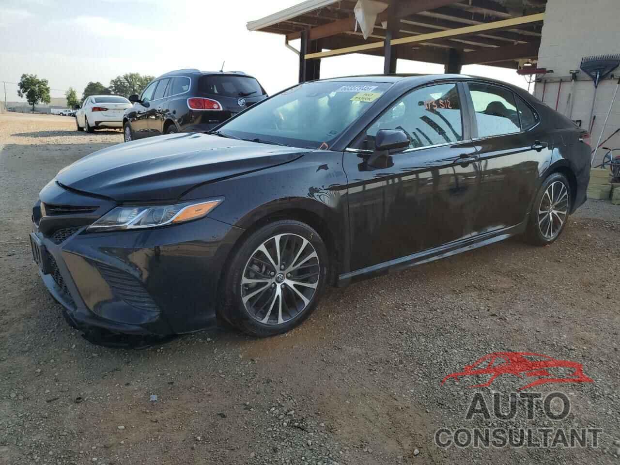 TOYOTA CAMRY 2018 - 4T1B11HK8JU116604