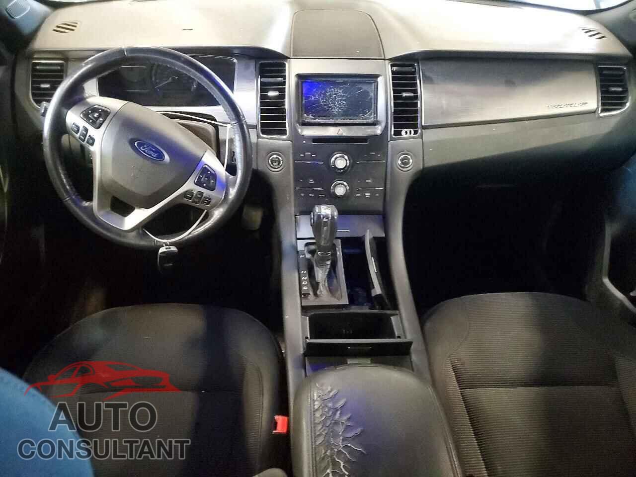 FORD TAURUS 2015 - 1FAHP2E80FG115972