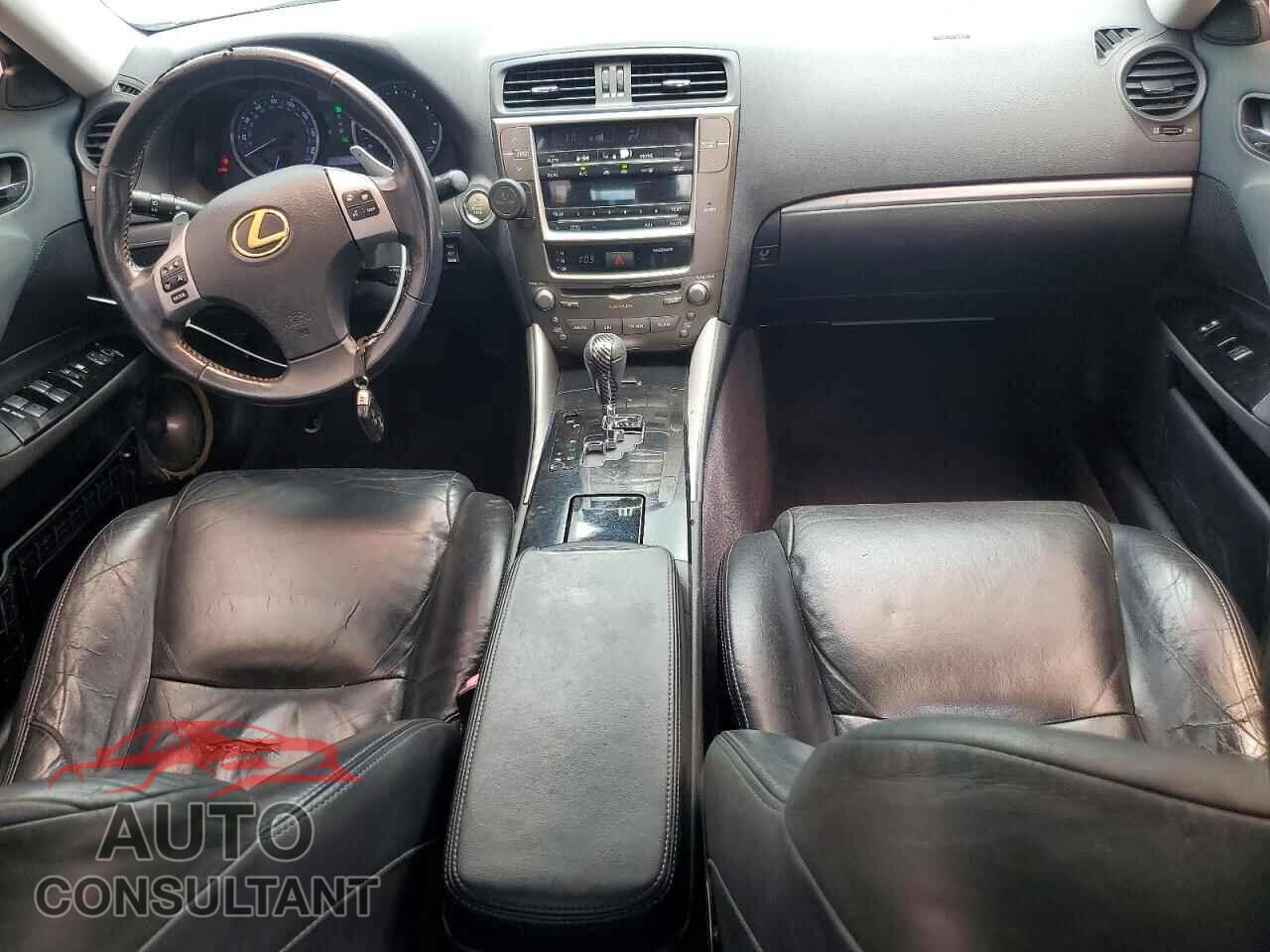 LEXUS IS 2011 - JTHBF5C27B5141606
