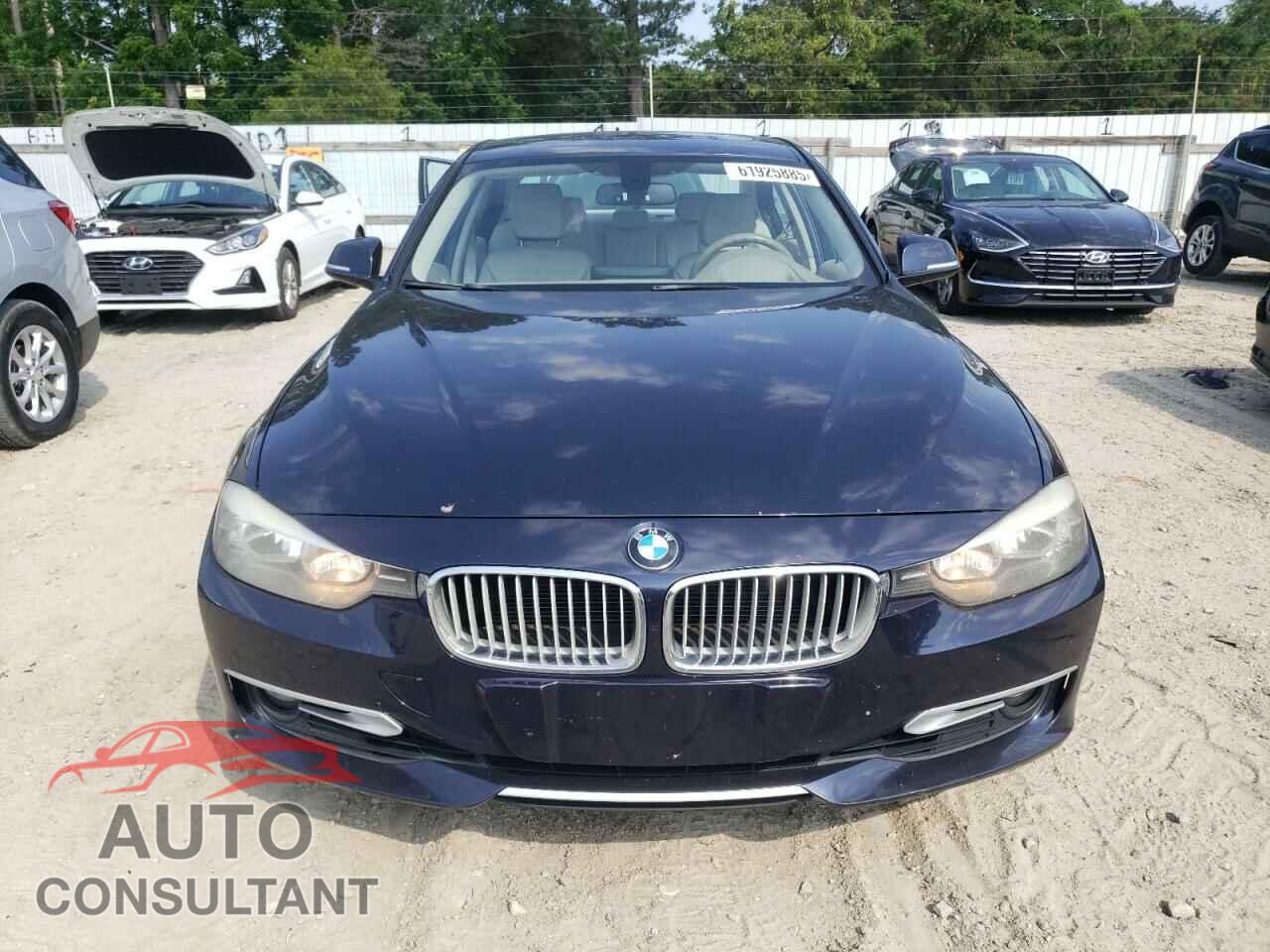 BMW 3 SERIES 2012 - WBA3A5C53CF257019