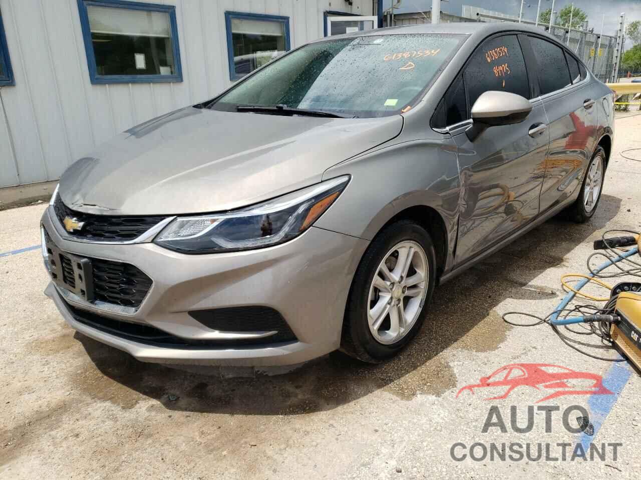 CHEVROLET CRUZE 2018 - 1G1BE5SM4J7133367